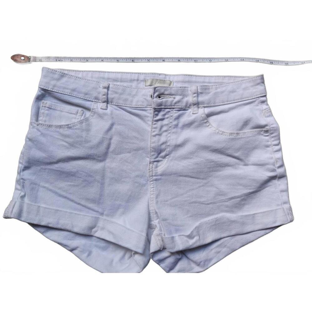 H&M White Denim High Rise Cuffed Shorts Women’s Summer Casual Jean Shorts